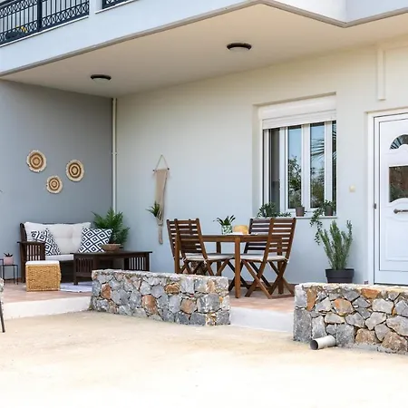 Apartman Eleanna's House - 400m From The